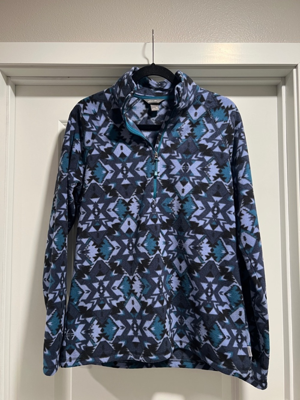 Eddie Bauer Women’s Teal, Navy & Light Gray Geometric Quarter-Zip Fleece Size M
